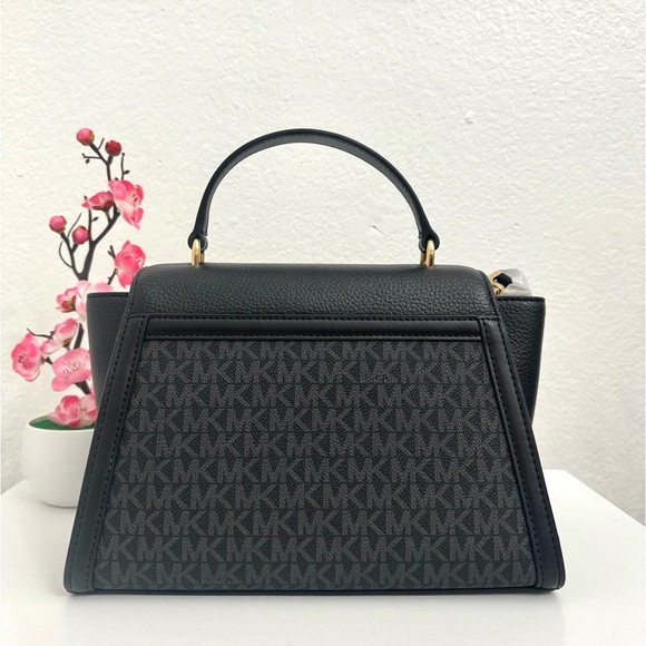 Michael Kors Whitney MD Flap TH Satchel - Picture 4 of 8